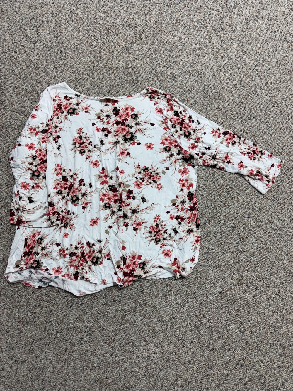 Women's Scoop Neck Floral Tunic in White and Pink